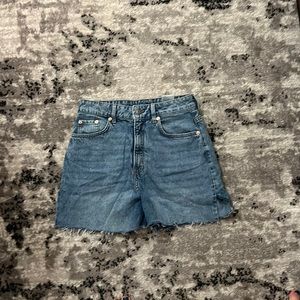 H&M high rise denim short